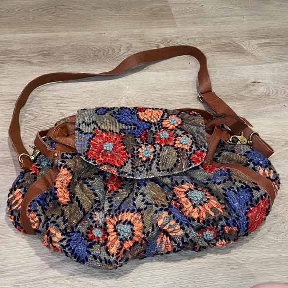 Anthropologie Handbags - Miss Albright Anthropologie Embroidered Floral Large Crossbody Bag